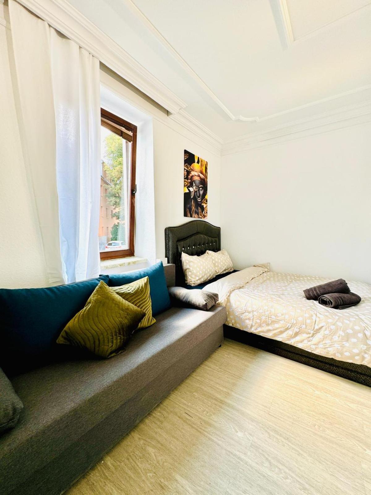 Very Spacious Apartment For Up To 7P With Great Location Wien Exterior foto