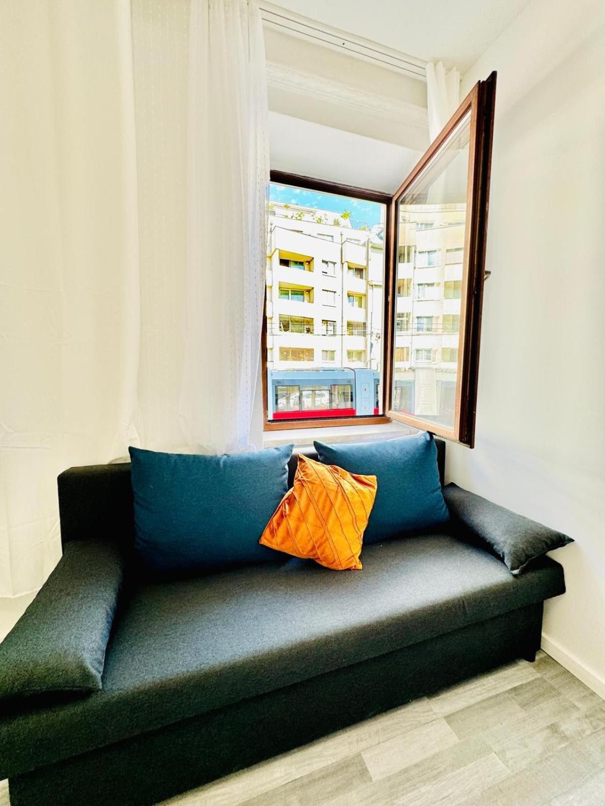Very Spacious Apartment For Up To 7P With Great Location Wien Exterior foto