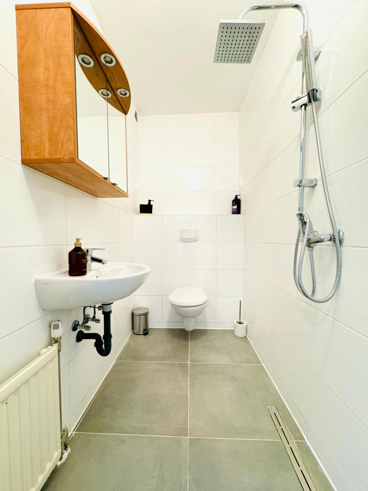 Very Spacious Apartment For Up To 7P With Great Location Wien Exterior foto