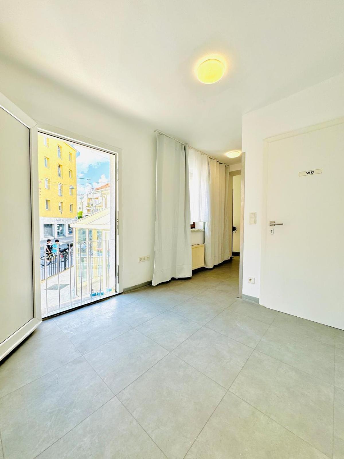 Very Spacious Apartment For Up To 7P With Great Location Wien Exterior foto